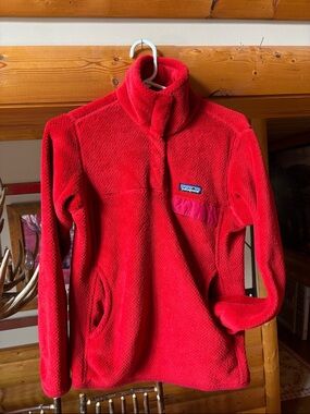 Patagonia Red Women's T-Snap Fleece Pullover